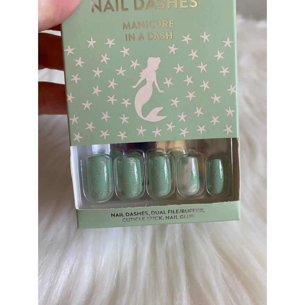 Red Aspen Nail Dashes- Star of the Sea - Picture 2 of 4